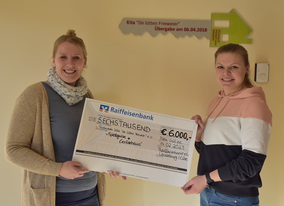 Spendenübergabe Kita "De lütten Frieweier" Spendenübergabe Kita "De lütten Frieweier"
